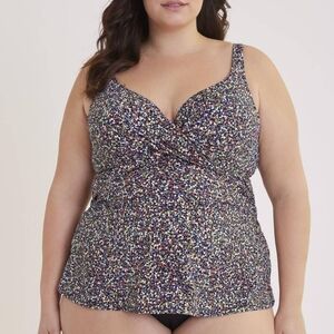 Penningtons Multicolor Bikini Top (2XL) and Shein black bottoms (3XL)